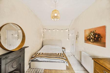 4 bedroom Detached house for sale in Heol Hir, Llanishen, Cardiff, CF14