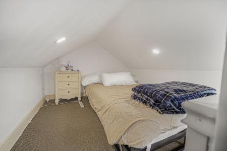 4 bedroom Detached house for sale in Heol Hir, Llanishen, Cardiff, CF14