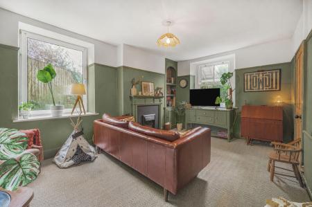 4 bedroom Detached house for sale in Heol Hir, Llanishen, Cardiff, CF14