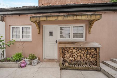 4 bedroom Detached house for sale in Heol Hir, Llanishen, Cardiff, CF14