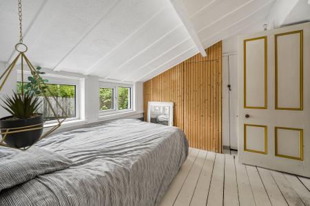 4 bedroom Detached house for sale in Heol Hir, Llanishen, Cardiff, CF14