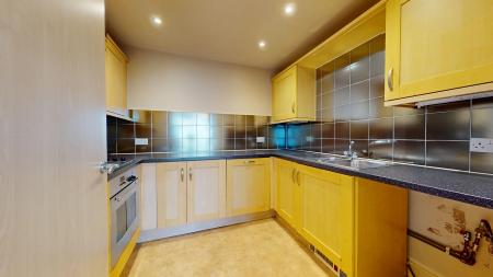 2 bedroom Flat to let in Pantbach Road, Rhiwbina, Cardiff, CF14