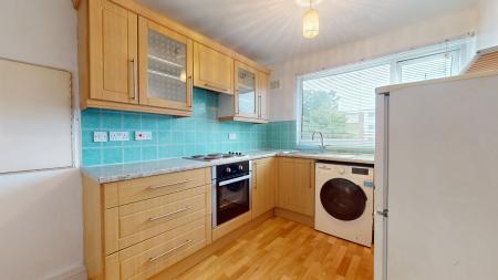 2 bedroom Flat to let in Clos Treoda, Whitchurch, Cardiff, CF14