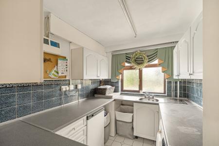 4 bedroom Detached house for sale in Catherine Drive, Cardiff, CF3