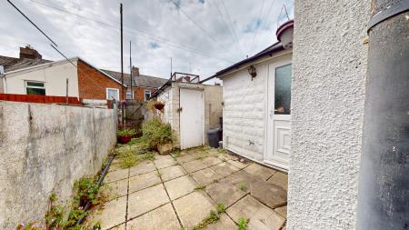 2 bedroom Terraced House to let in Bell Street, Barry, CF62