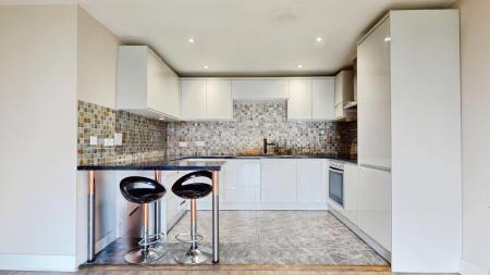2 bedroom Flat to let in Ferry Court, Butetown, Cardiff, CF11