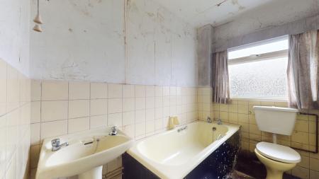 2 bedroom Flat for sale in Clos Hendre, Rhiwbina, Cardiff, CF14