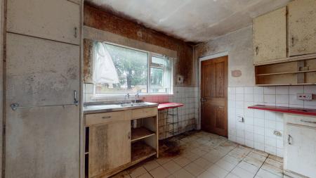 2 bedroom Flat for sale in Clos Hendre, Rhiwbina, Cardiff, CF14