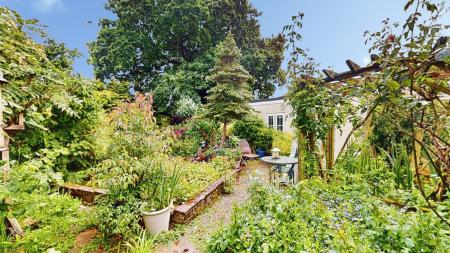 2 bedroom Semi-detached bungalow for sale in Rhos Llan, Rhiwbina, Cardiff, CF14