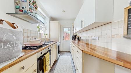 3 bedroom Semi-detached house to let in Waunfawr Road, Cardiff, CF14