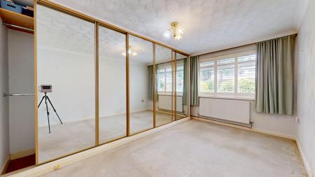 2 bedroom Semi-detached bungalow for sale in Heol Llanishen Fach, Rhiwbina, Cardiff, CF14