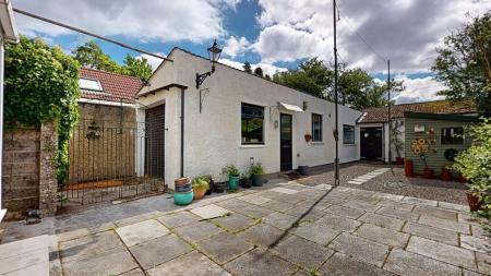 2 bedroom Semi-detached bungalow for sale in Heol Llanishen Fach, Rhiwbina, Cardiff, CF14