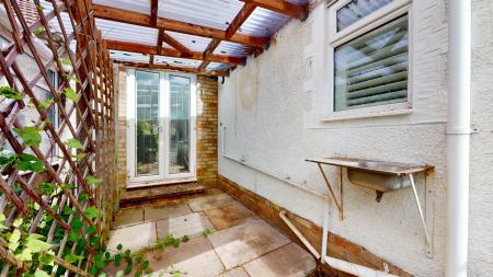 2 bedroom Semi-detached bungalow for sale in Heol Llanishen Fach, Rhiwbina, Cardiff, CF14