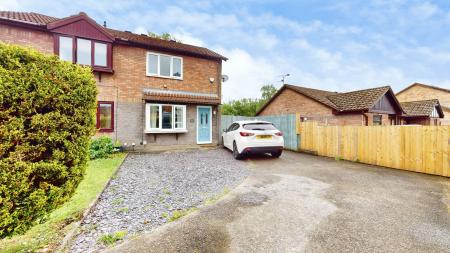 2 bedroom Semi-detached house to let in Silverton Drive, Cross Inn, Pontyclun, CF72