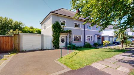 3 bedroom Semi-detached house for sale in Pen Y Dre, Rhiwbina, Cardiff, CF14