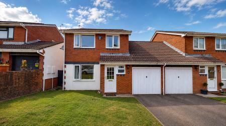 3 bedroom Semi-detached house for sale in Brynderwen, Cilfynydd, CF37