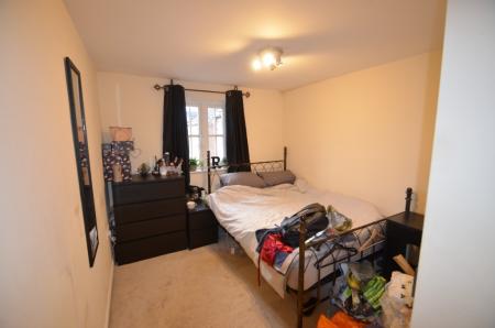 2 bedroom Flat to let in Threipland Drive, Regents Place, Heath, Cardiff, CF14