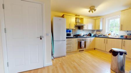 2 bedroom Flat to let in Threipland Drive, Regents Place, Heath, Cardiff, CF14
