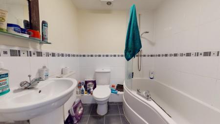2 bedroom Flat to let in Threipland Drive, Regents Place, Heath, Cardiff, CF14