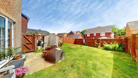 3 bedroom Semi-detached house to let in Stryd Silurian, Llanharry, CF72
