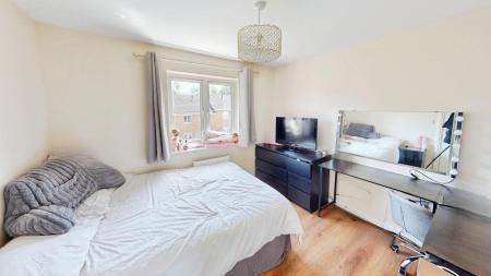3 bedroom Semi-detached house to let in Stryd Silurian, Llanharry, CF72