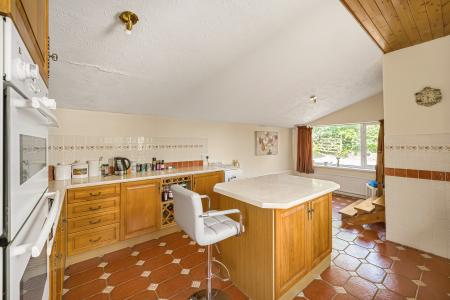4 bedroom Detached house for sale in Cowbridge Road, Cardiff, CF5