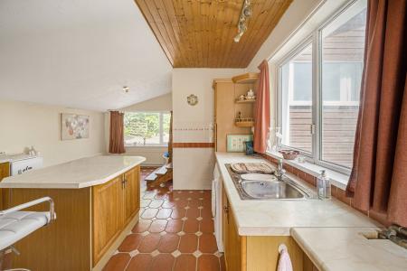4 bedroom Detached house for sale in Cowbridge Road, Cardiff, CF5