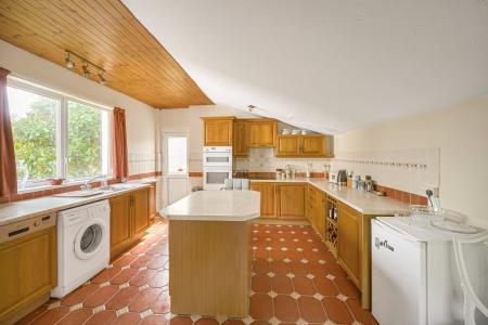 4 bedroom Detached house for sale in Cowbridge Road, Cardiff, CF5