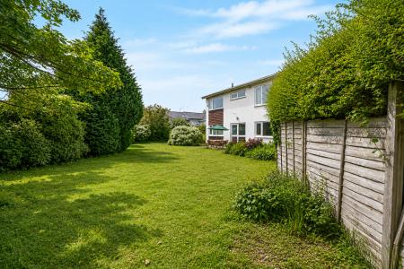 4 bedroom Detached house for sale in Cowbridge Road, Cardiff, CF5