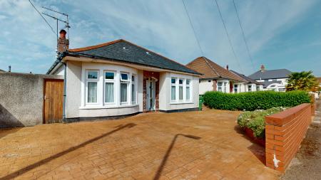 2 bedroom Bungalow to let in Heol Cattwg, Whitchurch, Cardiff, CF14