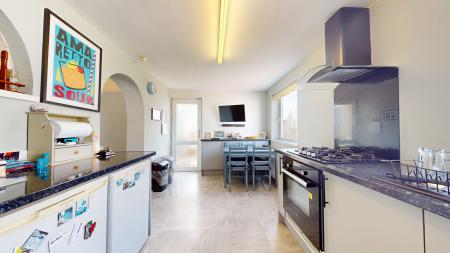 2 bedroom Bungalow to let in Heol Cattwg, Whitchurch, Cardiff, CF14