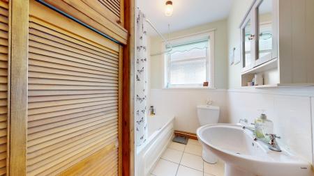 2 bedroom Bungalow to let in Heol Cattwg, Whitchurch, Cardiff, CF14