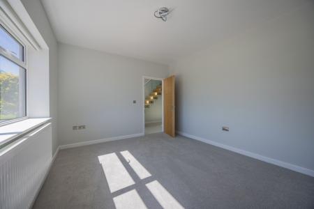 4 bedroom Detached house to let in Gernant, Rhiwbina, Cardiff, CF14
