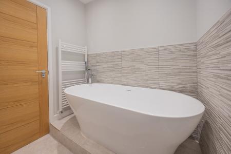 4 bedroom Detached house to let in Gernant, Rhiwbina, Cardiff, CF14