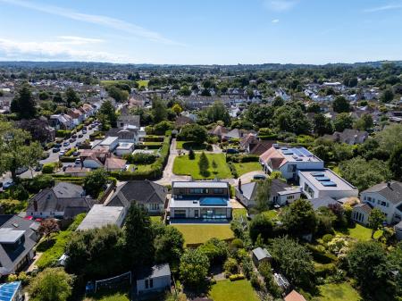 4 bedroom Detached house to let in Gernant, Rhiwbina, Cardiff, CF14
