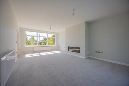 4 bedroom Detached house to let in Gernant, Rhiwbina, Cardiff, CF14