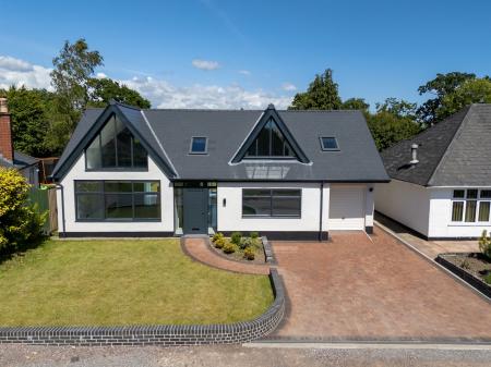 4 bedroom Detached house to let in Gernant, Rhiwbina, Cardiff, CF14