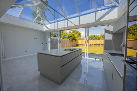 4 bedroom Detached house to let in Gernant, Rhiwbina, Cardiff, CF14