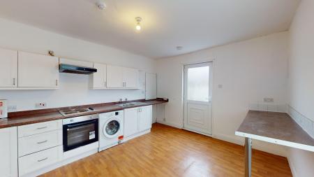 3 bedroom Flat to let in Woodlands Road, Barry, CF62