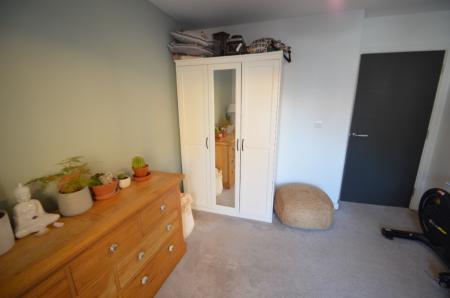 2 bedroom Flat to let in Trade Street, Cardiff, CF10
