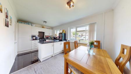 2 bedroom Flat for sale in Farmleigh, Cardiff, CF3