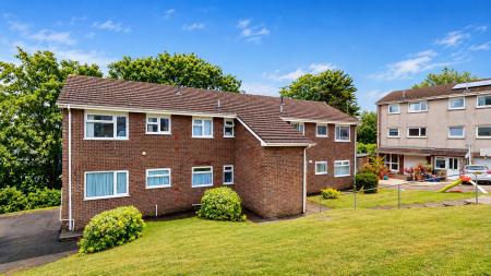 2 bedroom Flat for sale in Farmleigh, Cardiff, CF3