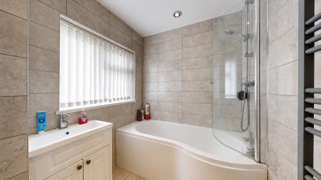2 bedroom Flat for sale in Farmleigh, Cardiff, CF3
