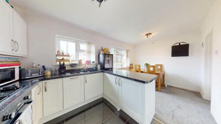 2 bedroom Flat for sale in Farmleigh, Cardiff, CF3