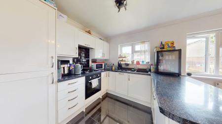 2 bedroom Flat for sale in Farmleigh, Cardiff, CF3