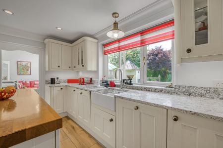 5 bedroom Detached house for sale in Mill Road, Lisvane, Cardiff, CF14