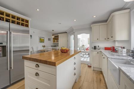 5 bedroom Detached house for sale in Mill Road, Lisvane, Cardiff, CF14