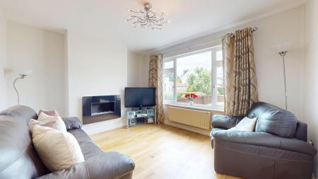 4 bedroom Semi-detached house for sale in Lon Ganol, Rhiwbina, Cardiff, CF14