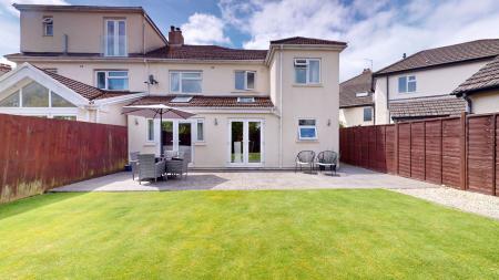 4 bedroom Semi-detached house for sale in Lon Ganol, Rhiwbina, Cardiff, CF14