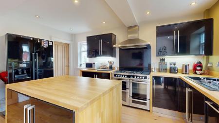 4 bedroom Semi-detached house for sale in Lon Ganol, Rhiwbina, Cardiff, CF14
